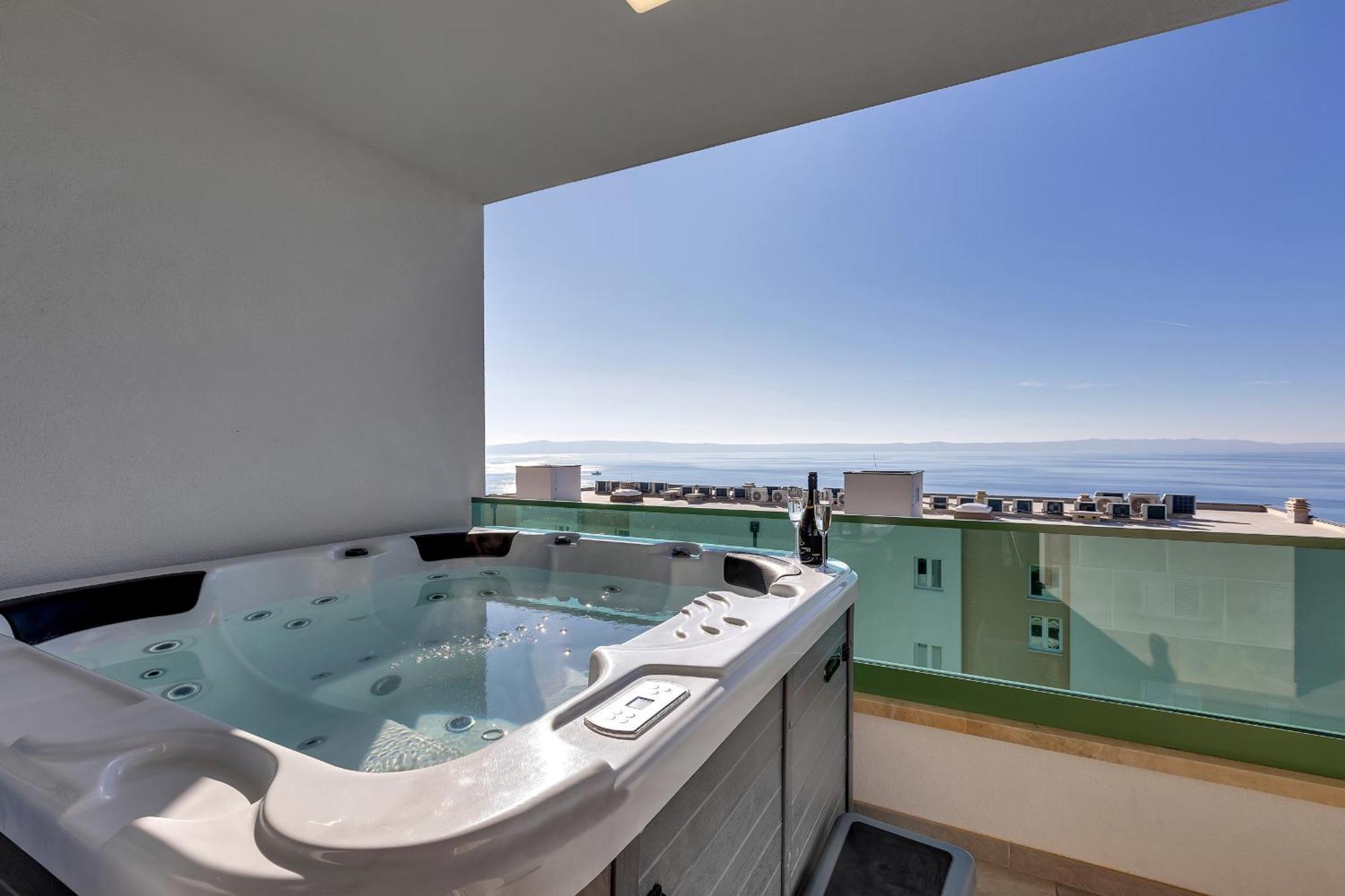 マカルスカExclusive Penthouse Big Blue With Private Jacuzziアパートメント エクステリア 写真