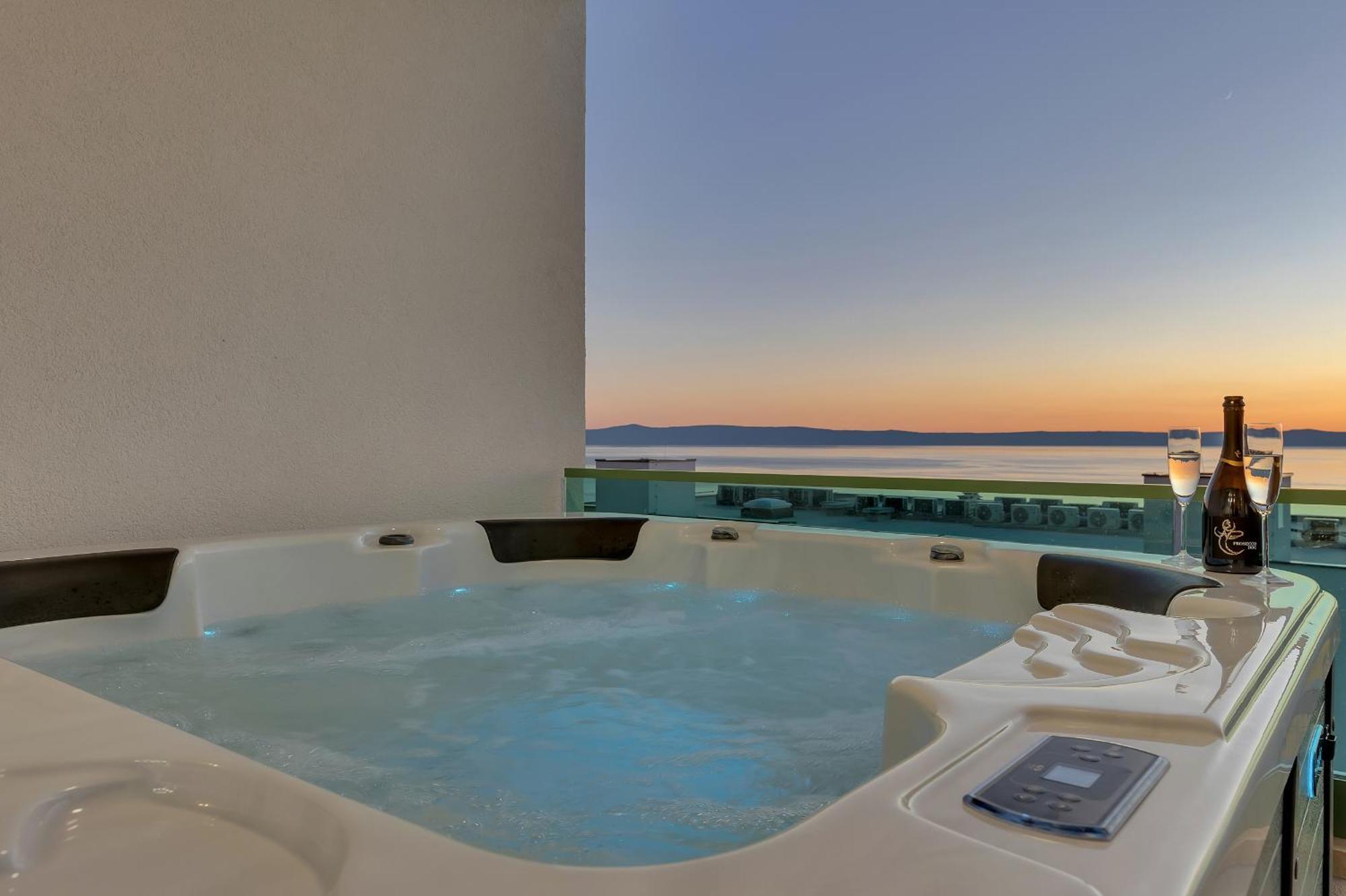マカルスカExclusive Penthouse Big Blue With Private Jacuzziアパートメント エクステリア 写真