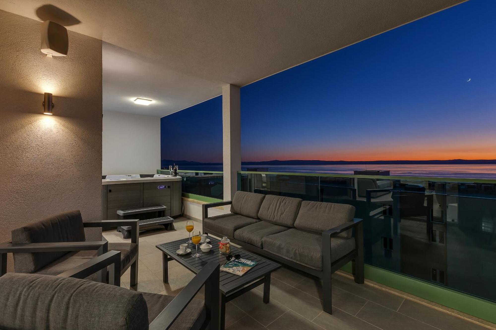 マカルスカExclusive Penthouse Big Blue With Private Jacuzziアパートメント エクステリア 写真