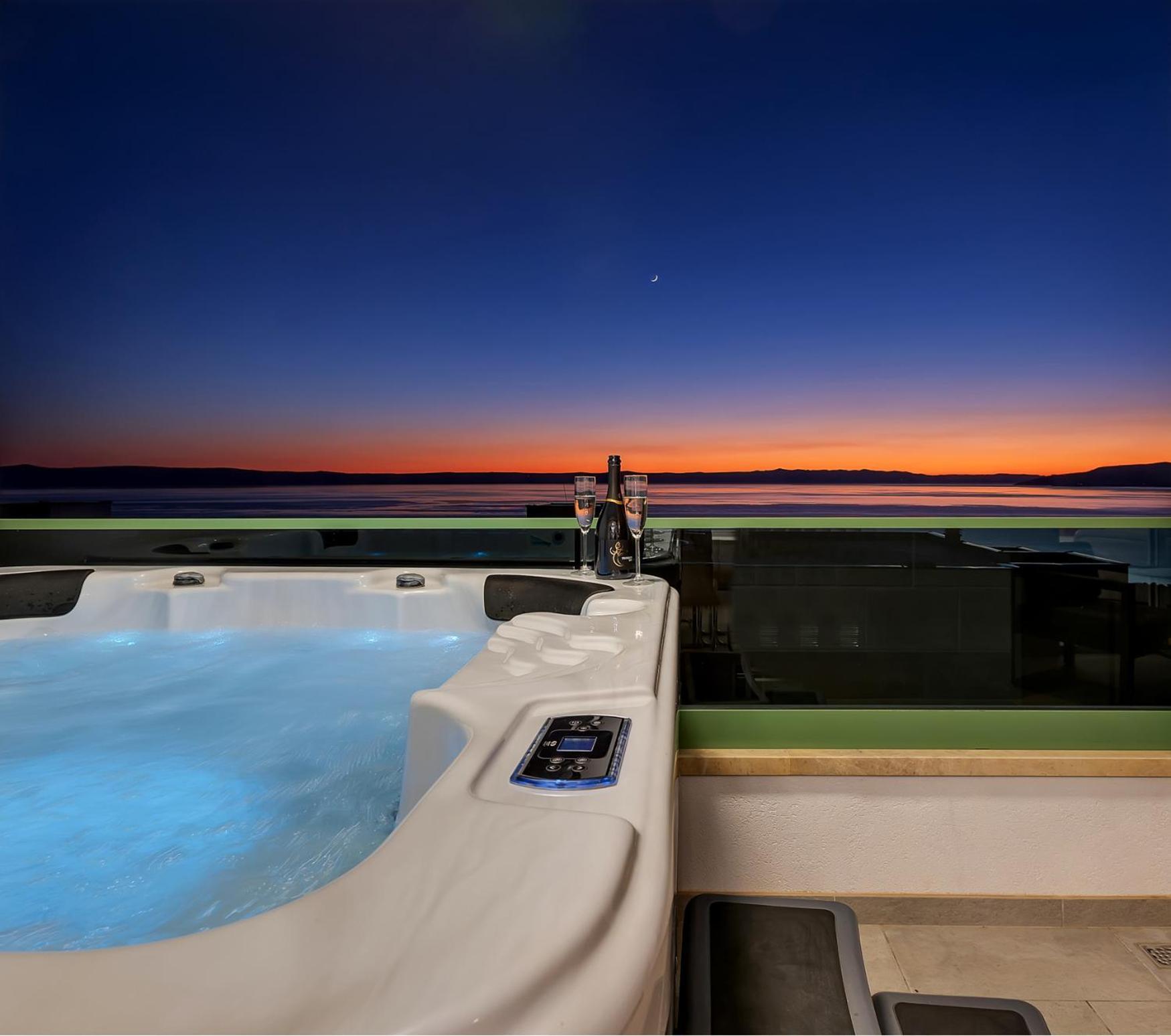 マカルスカExclusive Penthouse Big Blue With Private Jacuzziアパートメント エクステリア 写真