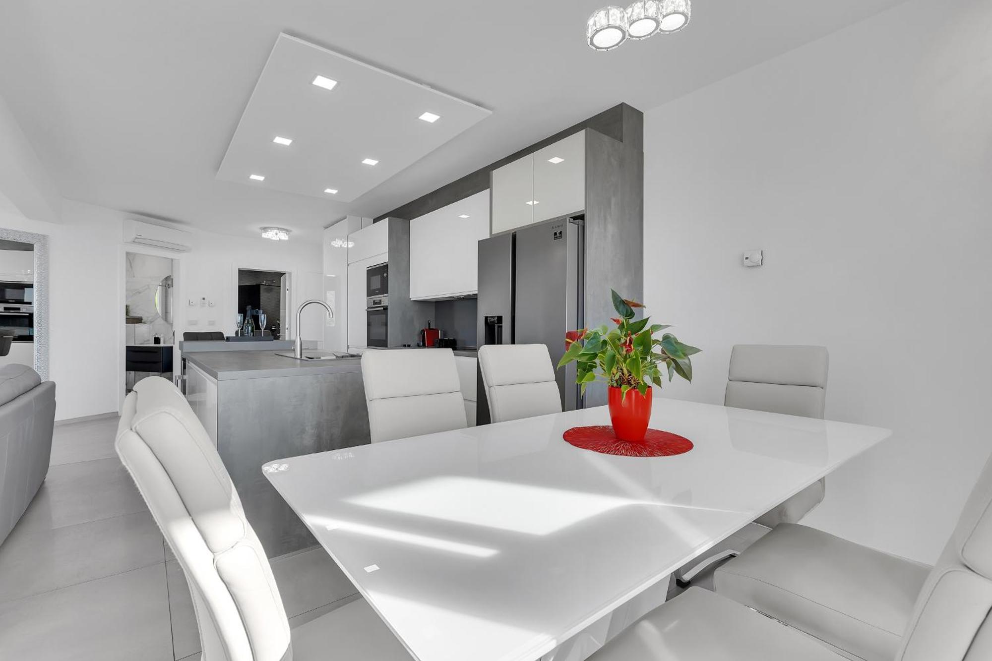 マカルスカExclusive Penthouse Big Blue With Private Jacuzziアパートメント エクステリア 写真